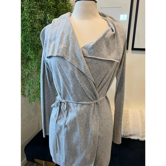 BCBG Maxazria Cashmere Sweater - Picture 3 of 10